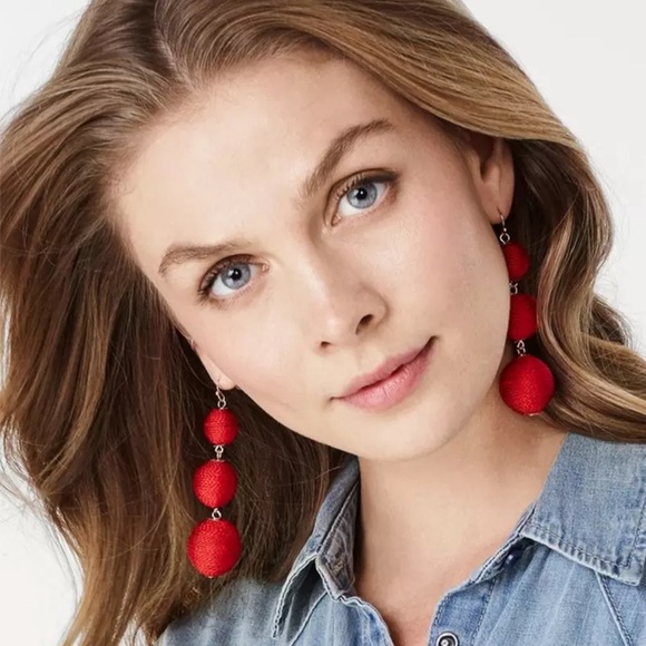 The Molly - Pink/Red 3-Drop Statement Earrings - Picture 4 of 4